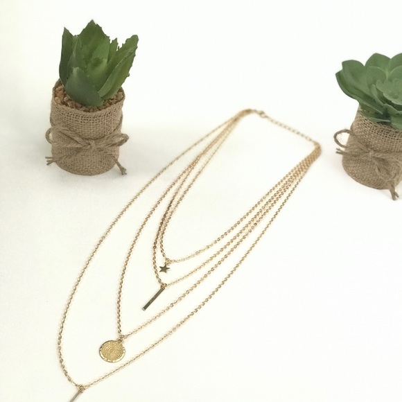 Layered Gold Pendant Necklace - Picture 3 of 3